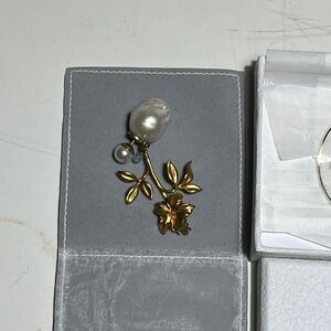 Dior Gold and Pearl Floral earring